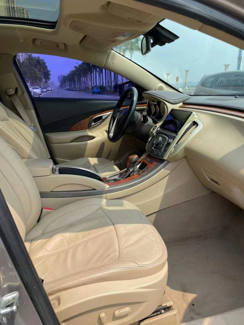 佛山09年别克君越8