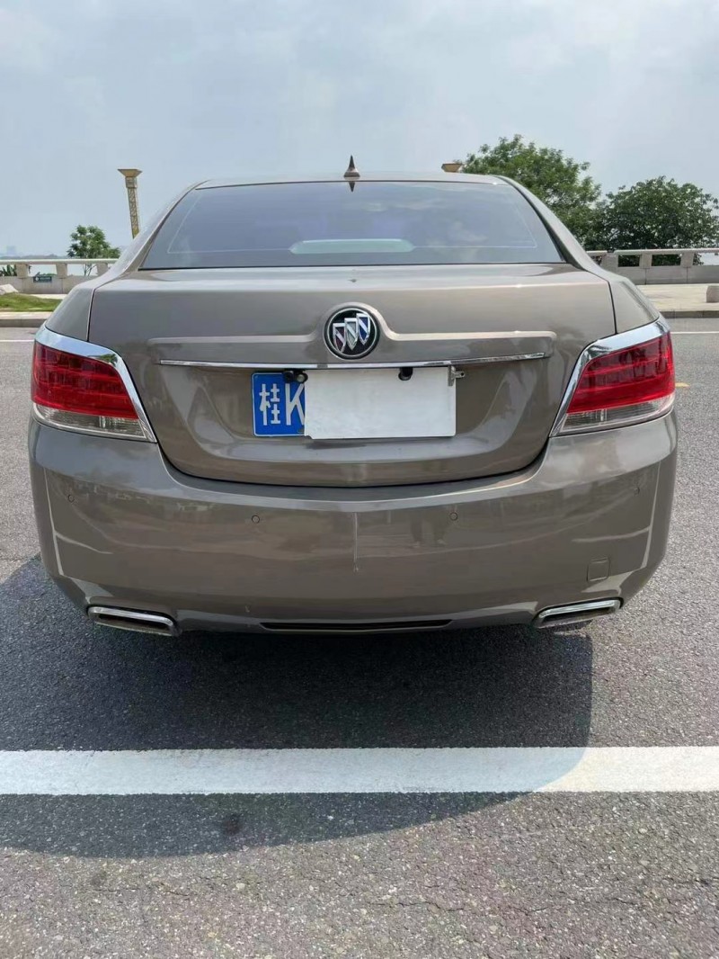 佛山09年别克君越9