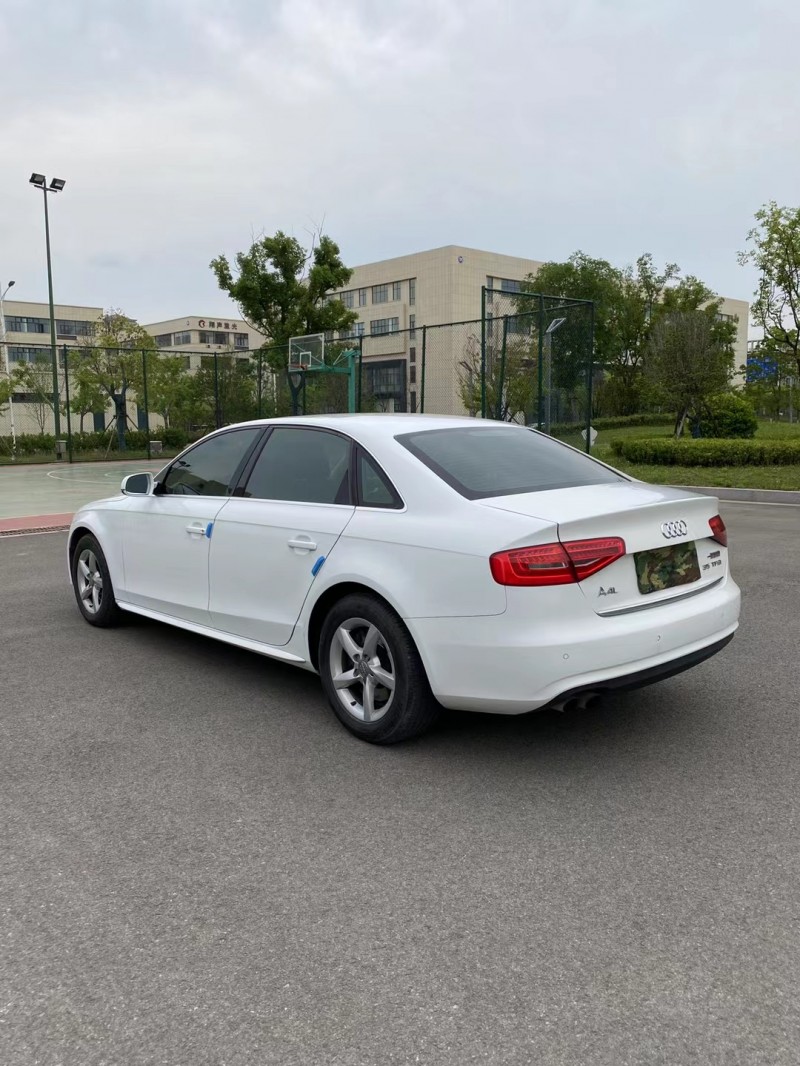徐州13年奥迪A4L6
