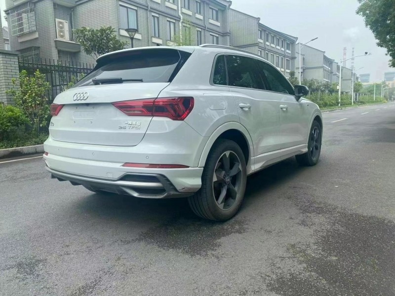 舟山20年奧迪Q38