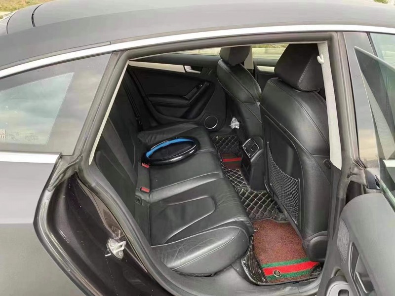 成都13年奥迪A54