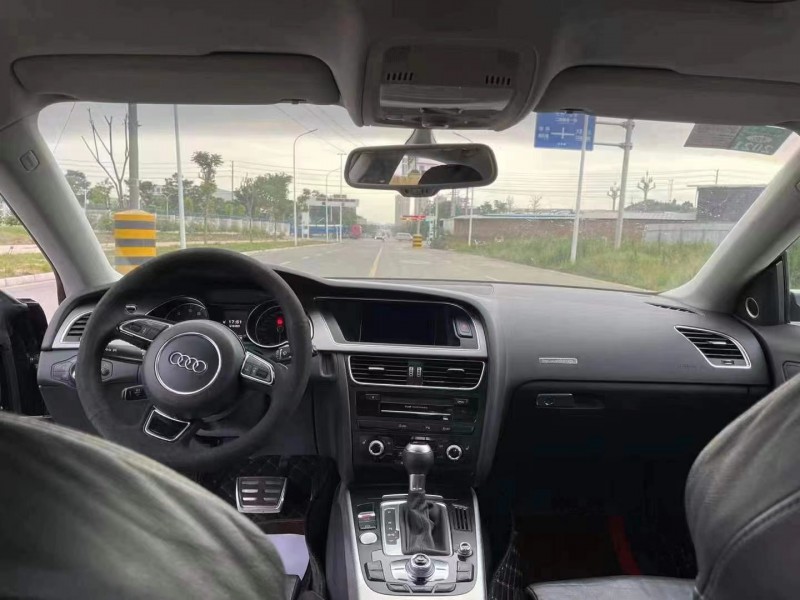 成都13年奥迪A55