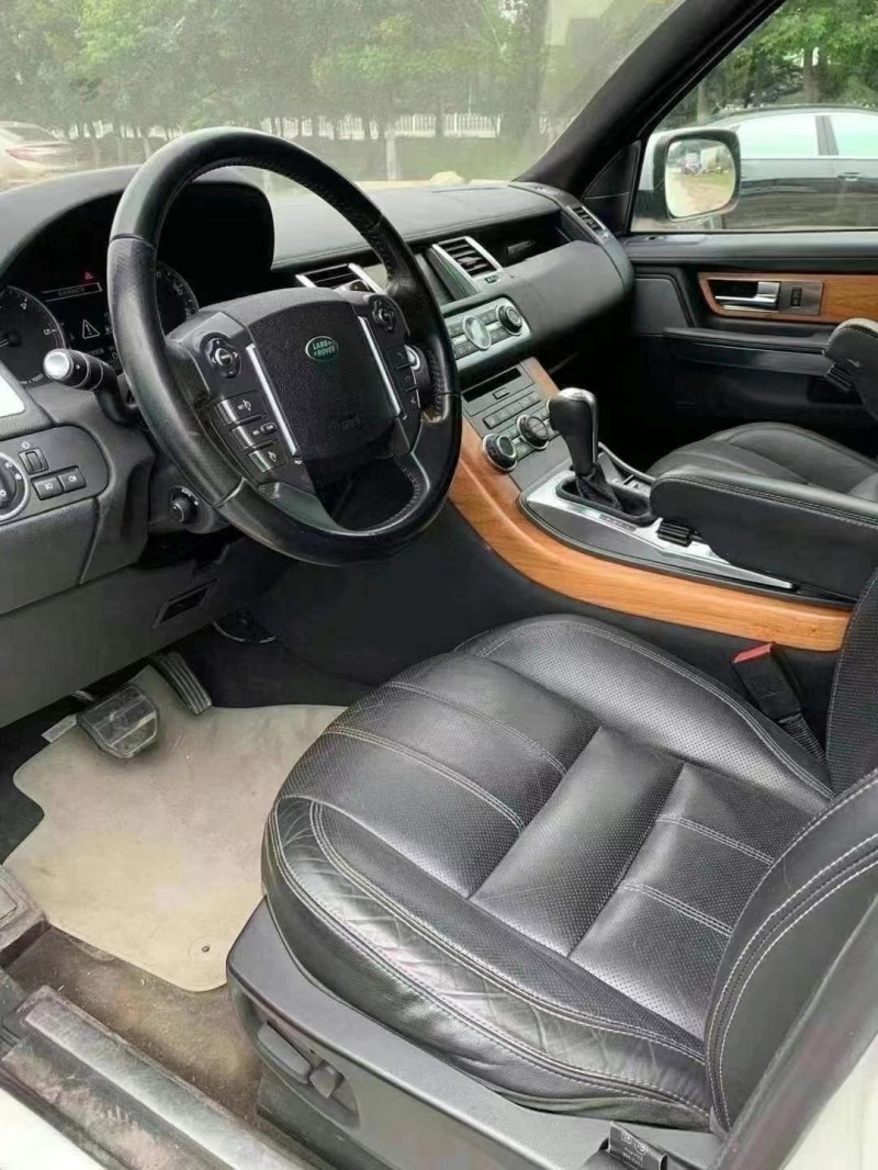 济宁12年路虎揽胜运动3