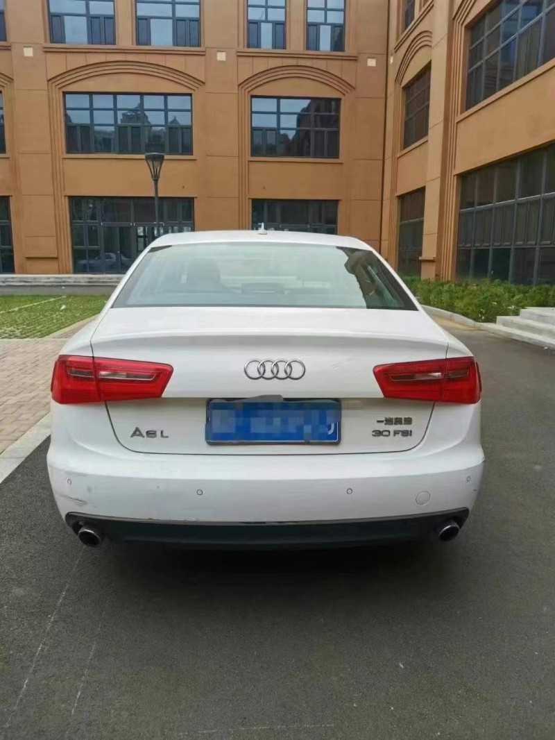 唐山14年奧迪A6L9