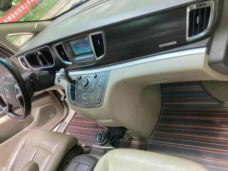 保定14年别克GL87