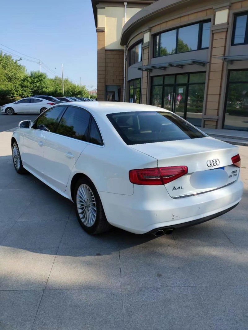 青岛15年奥迪A4L1