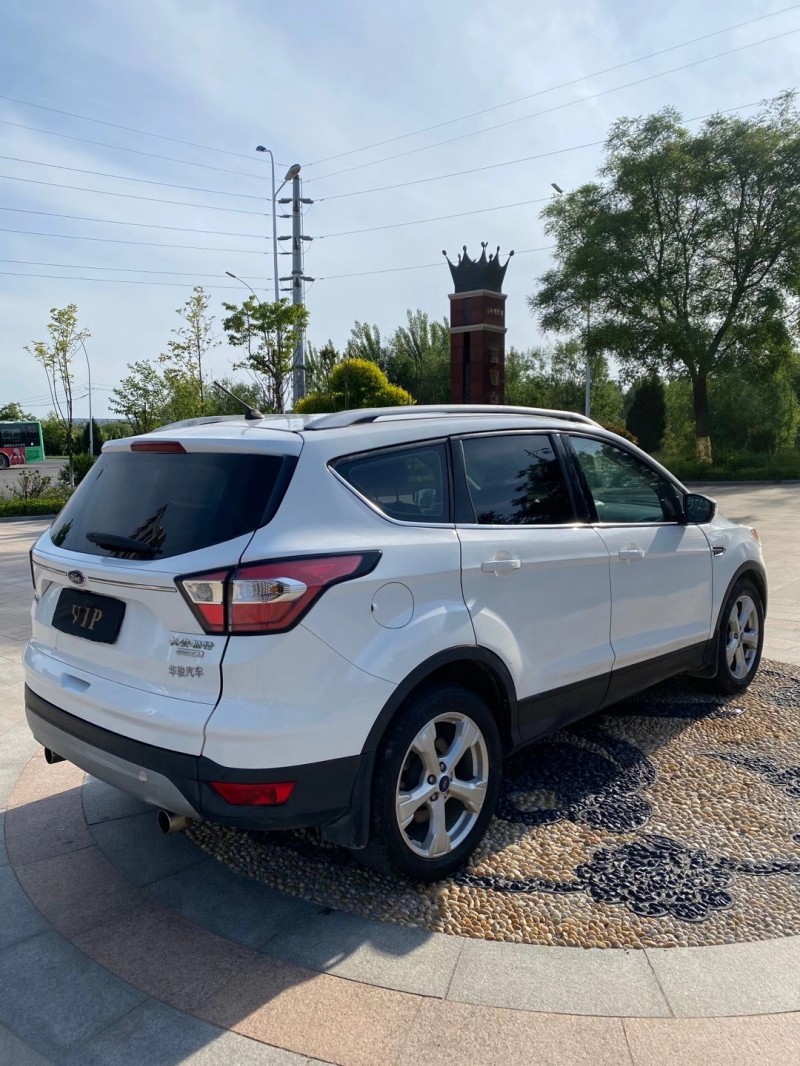 青岛18年福特翼虎3