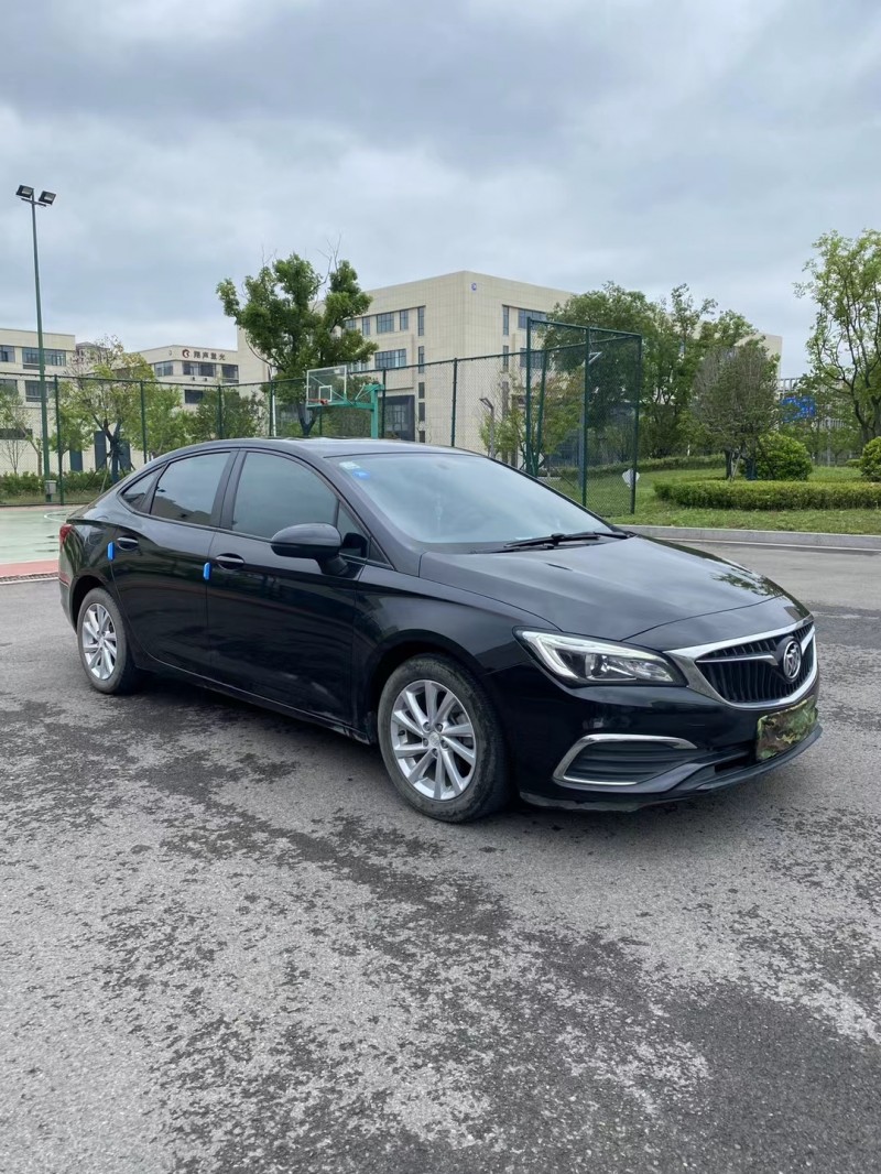 徐州18年别克威朗7