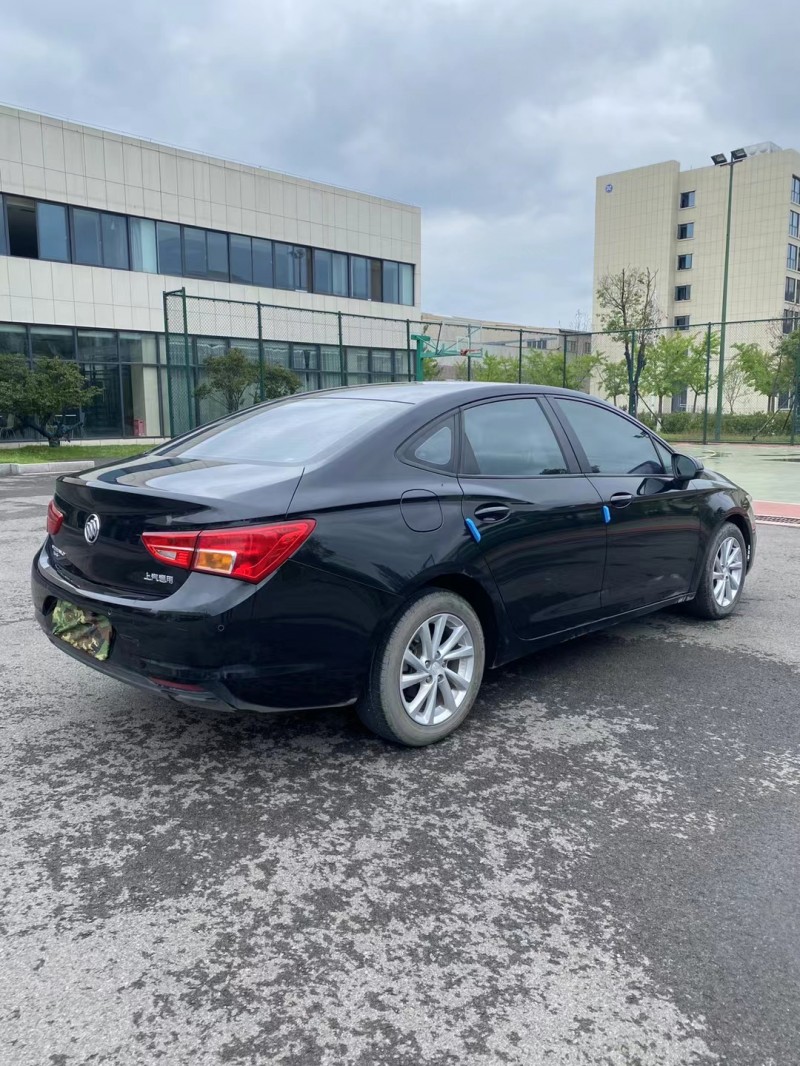 徐州18年别克威朗4