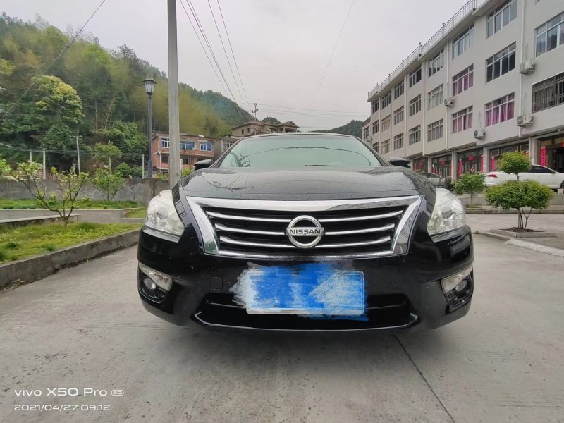 嘉興15年日產天籟1
