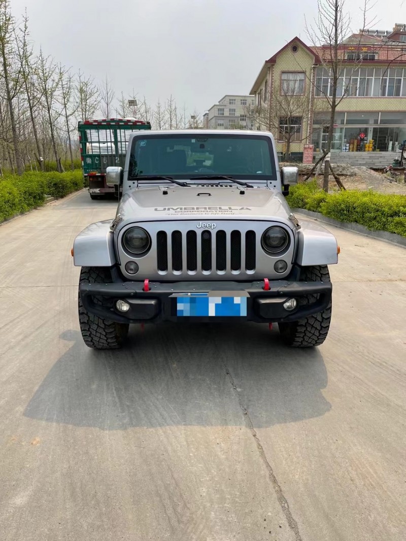 淄博14年Jeep牧馬人9