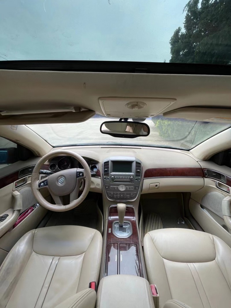 烟台08年别克林荫大道7