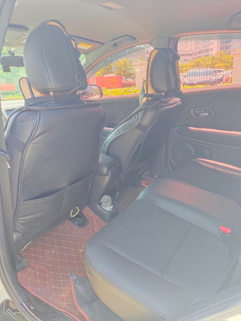 中山17年本田XR-V8