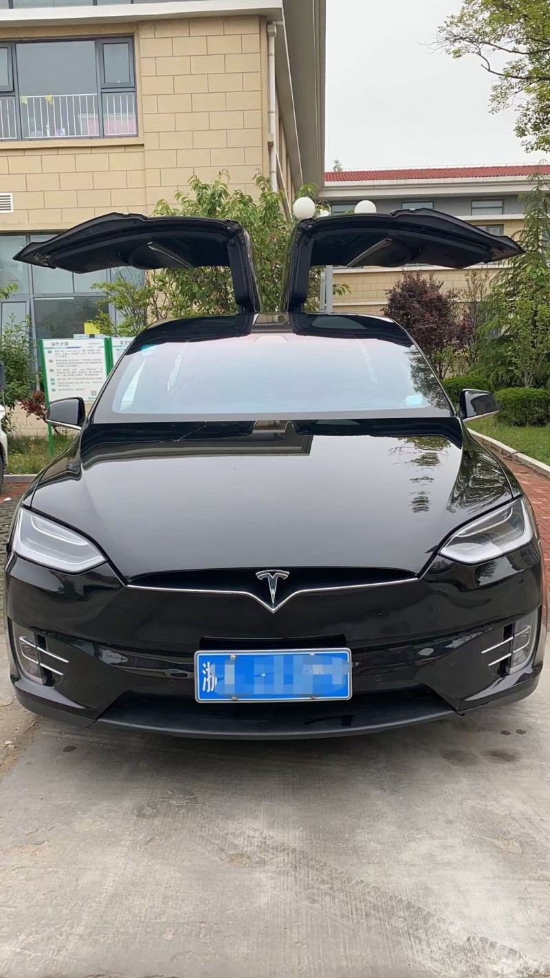 青島17年特斯拉MODEL X8