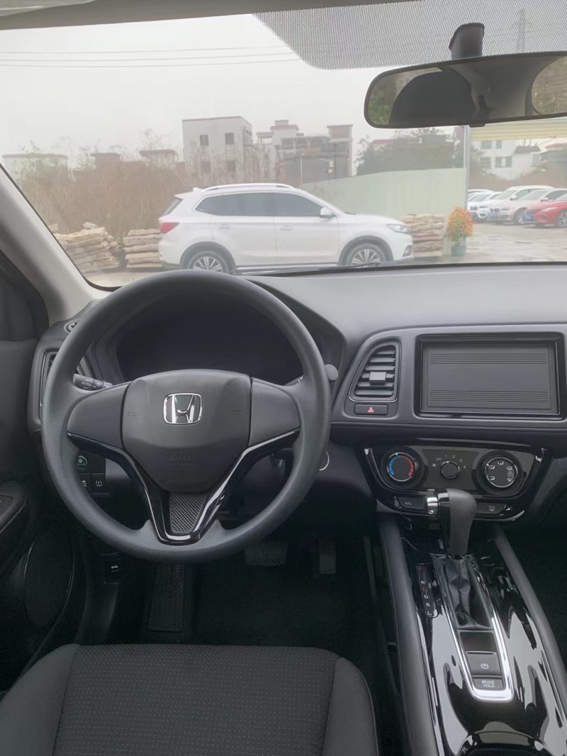 佛山20年本田缤智8