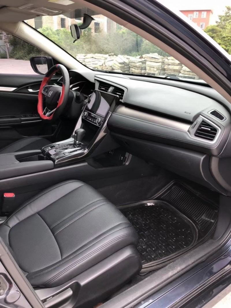 佛山17年本田思域4