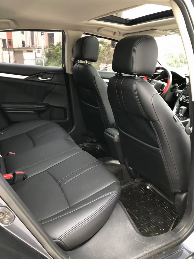 佛山17年本田思域8