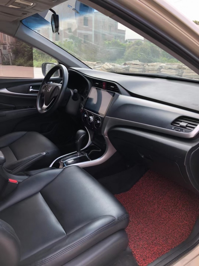 佛山16年本田凌派4