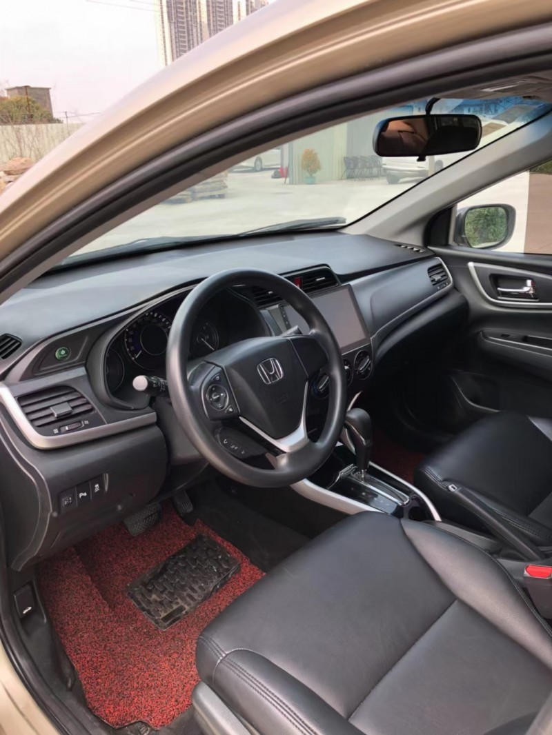 佛山16年本田凌派5