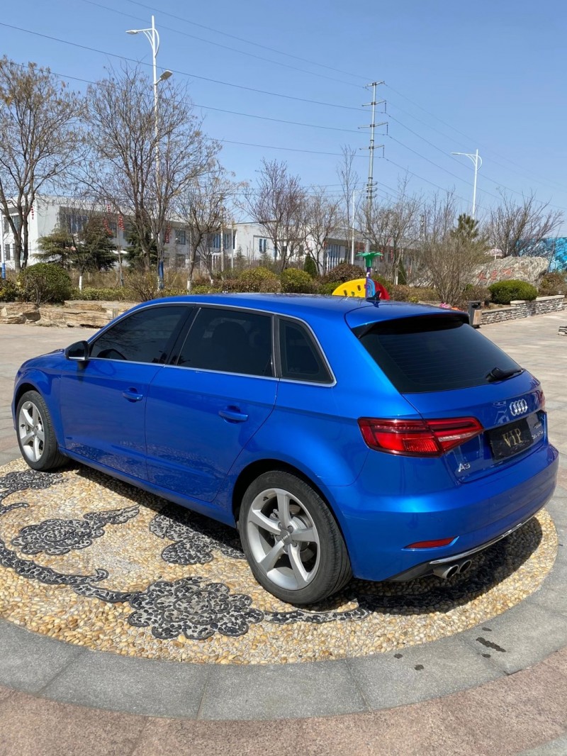 青岛20年奥迪A33