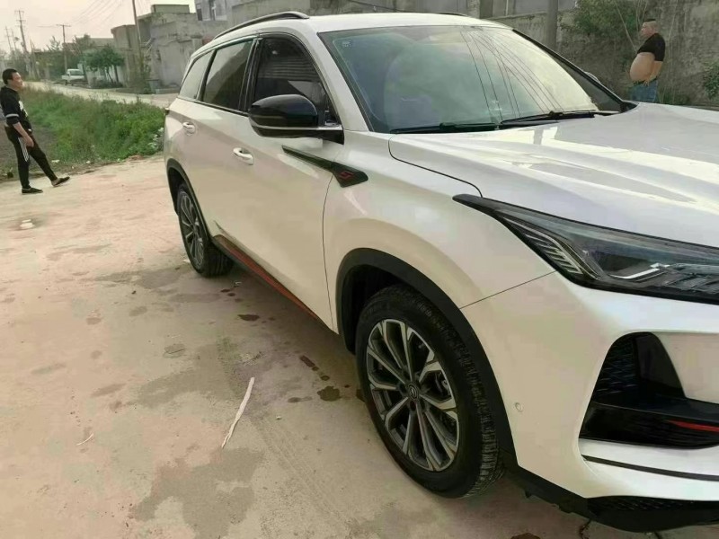 保定20年长安汽车CS756