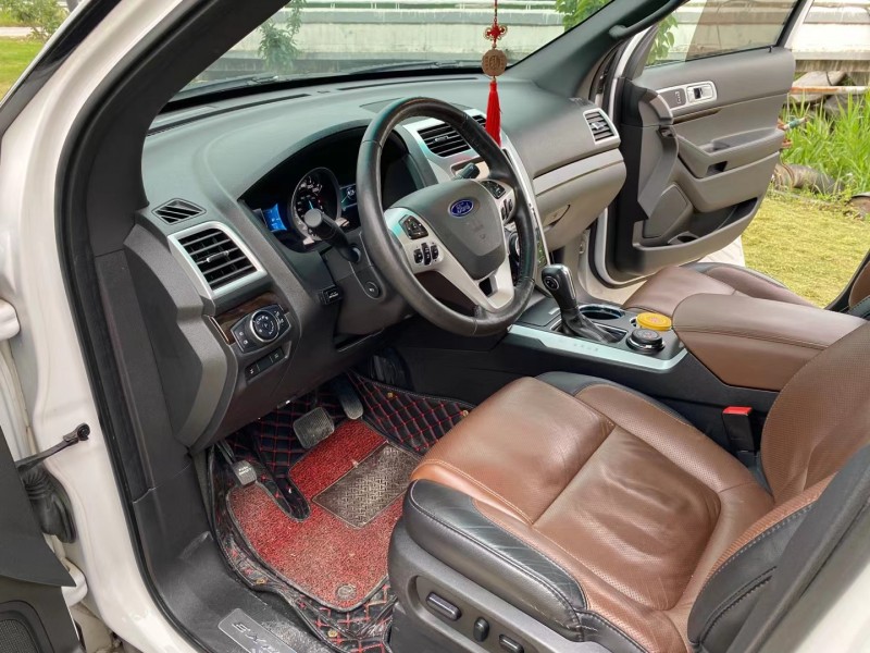 徐州14年福特探险者5