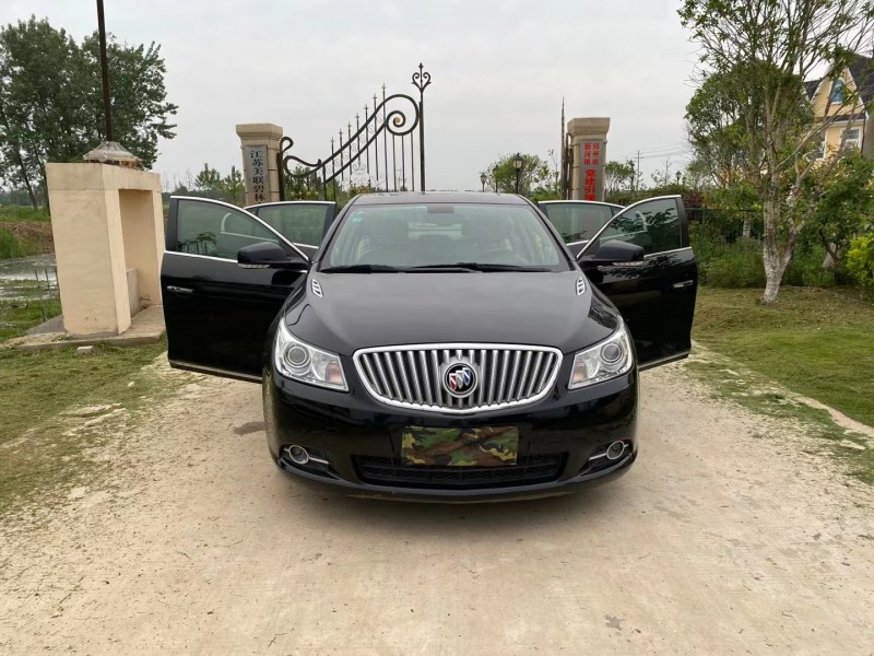 徐州13年别克君越8