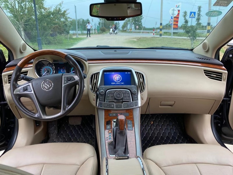 徐州13年别克君越3