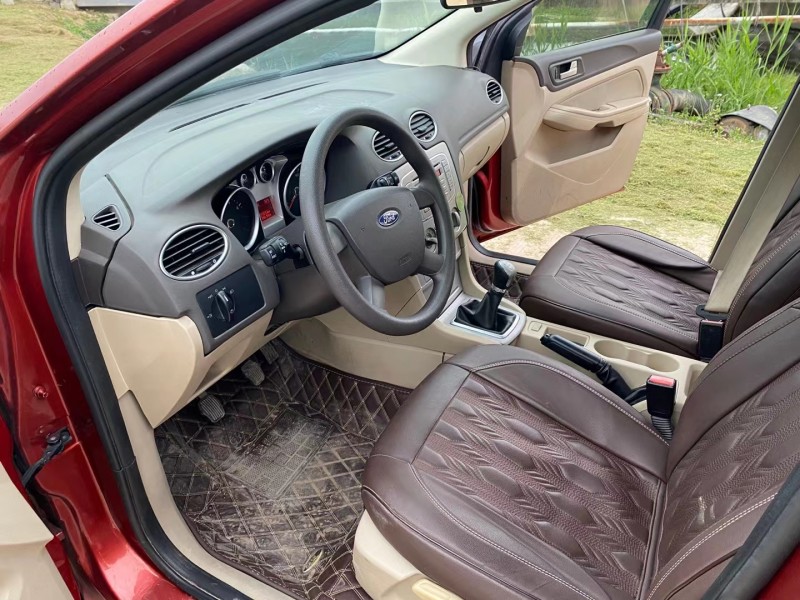 徐州10年福特福克斯5