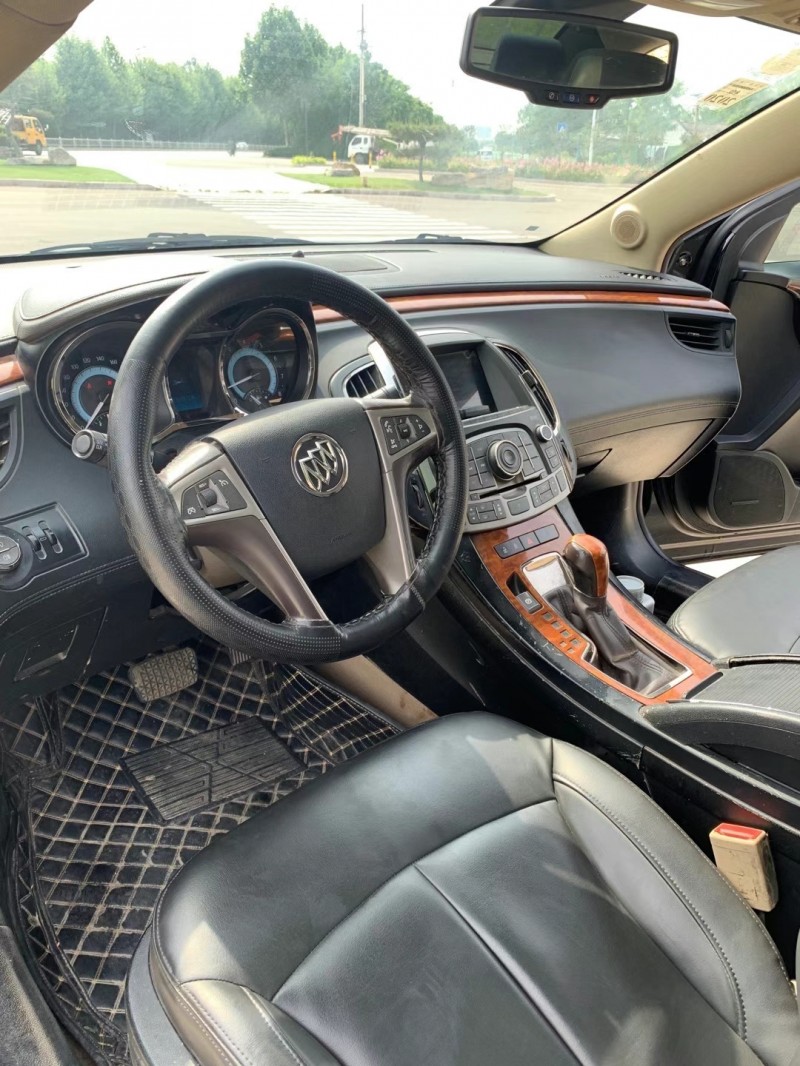 枣庄12年别克君越7