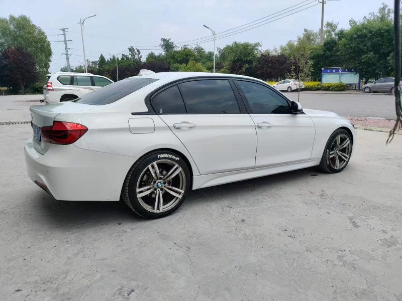 济南19年宝马3系7