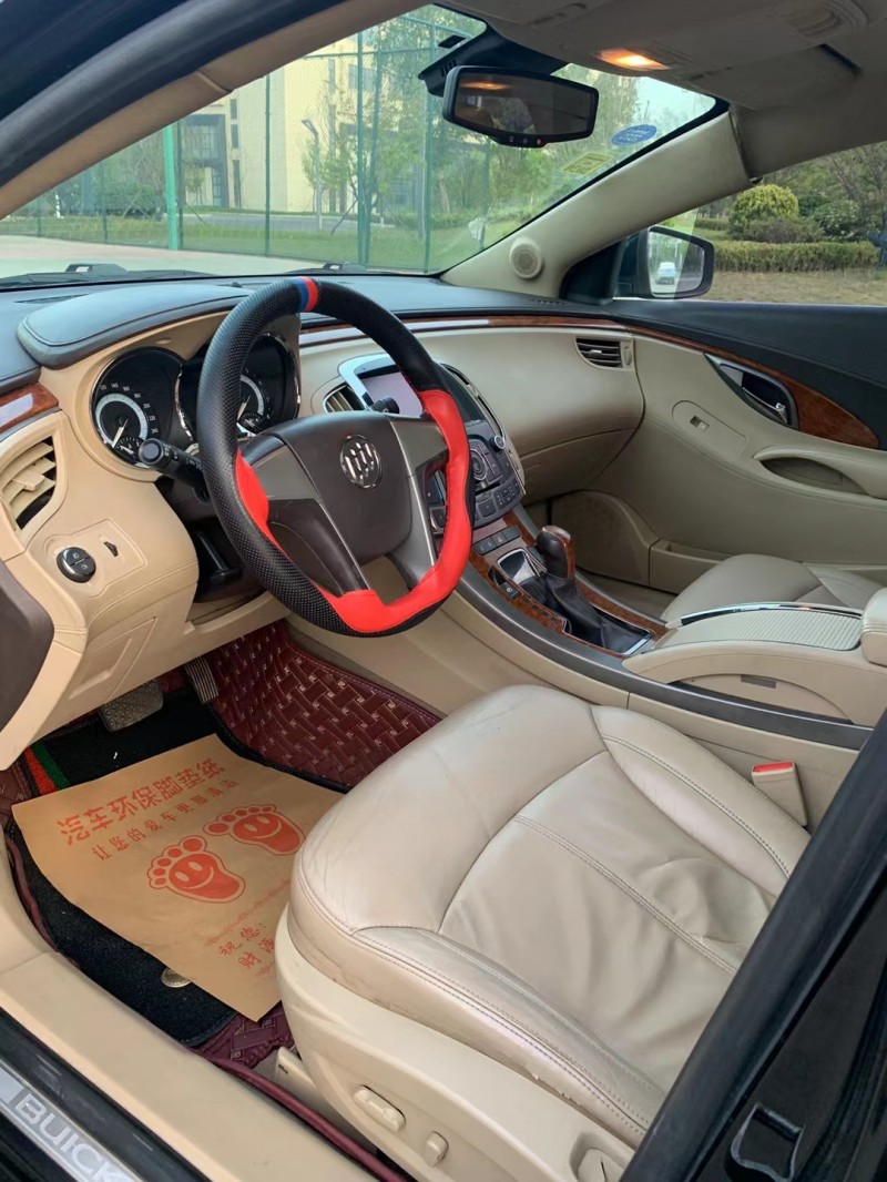 徐州13年别克君威3