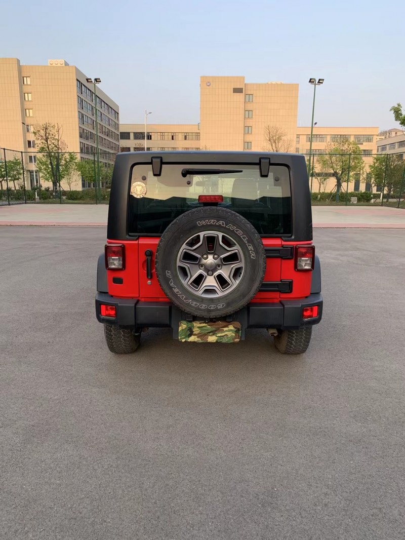 徐州14年Jeep牧馬人4
