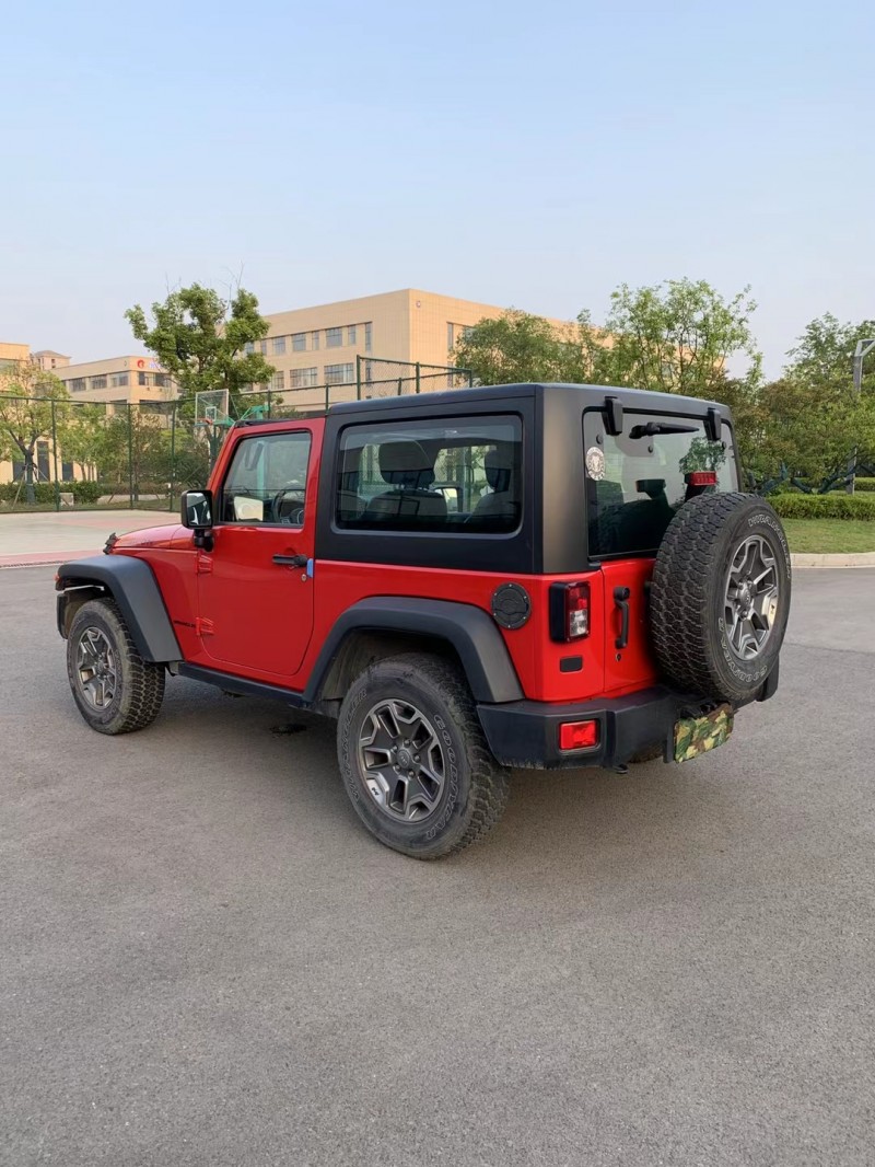 徐州14年Jeep牧馬人3