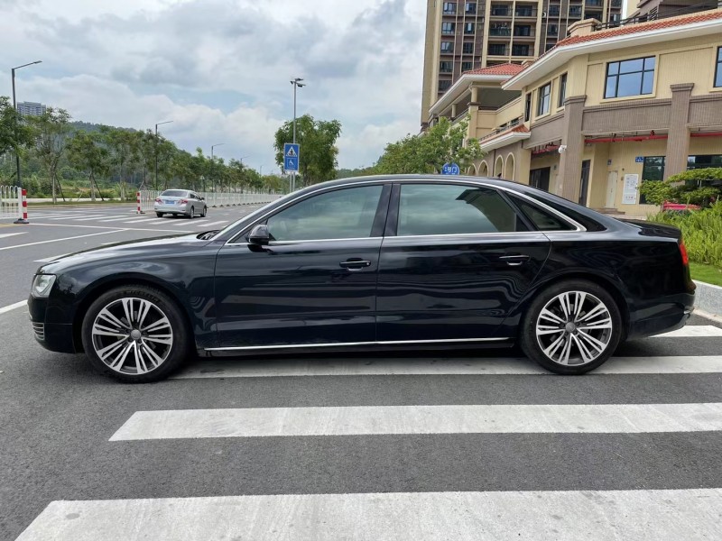 广州13年奥迪A8L4