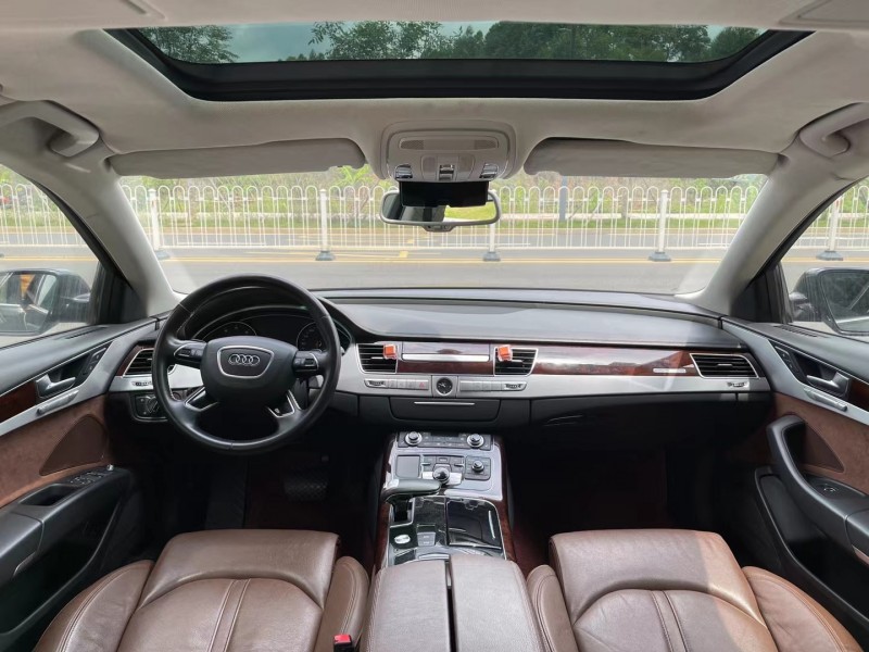 广州13年奥迪A8L8