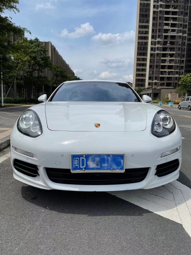 广州14年保时捷帕拉梅拉9