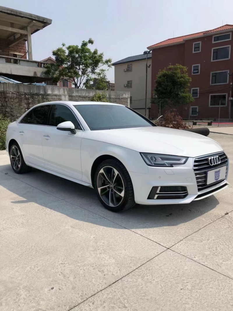 佛山19年奥迪A4L3