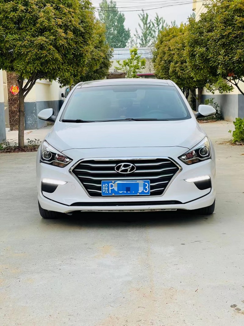 徐州抵押车17年现代名图出售