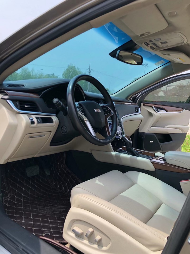 枣庄19年凯迪拉克XTS6