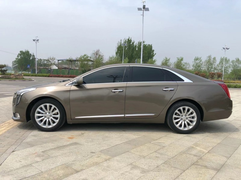 枣庄19年凯迪拉克XTS7
