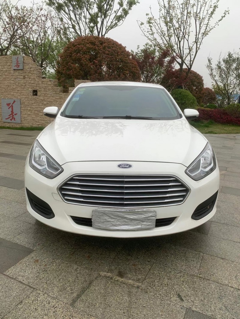 枣庄18年福特福睿斯1