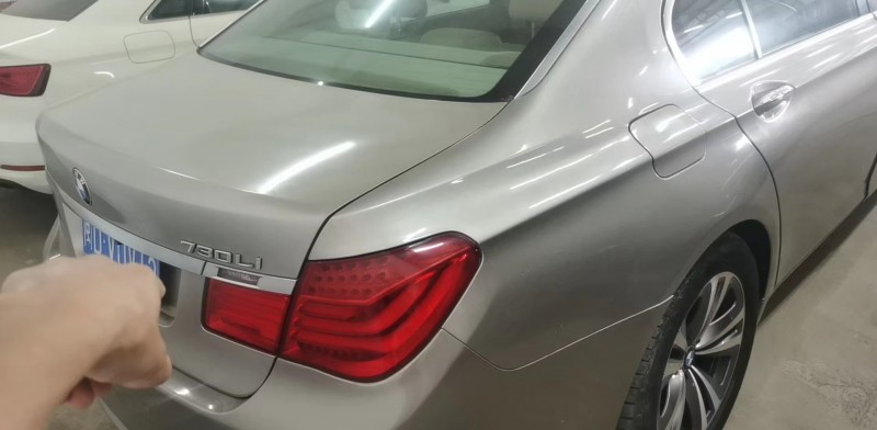 保定10年宝马7系6