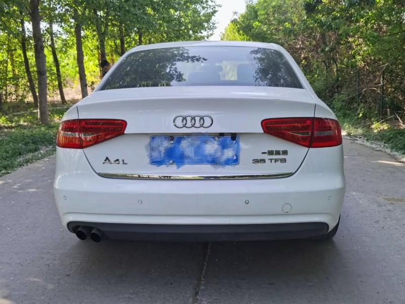 保定14年奥迪A4L8