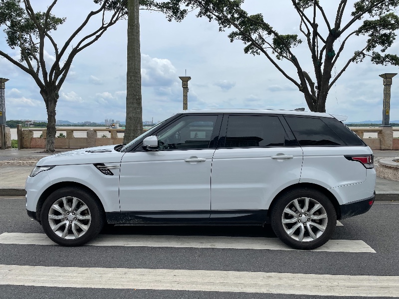 佛山18年路虎揽胜运动7