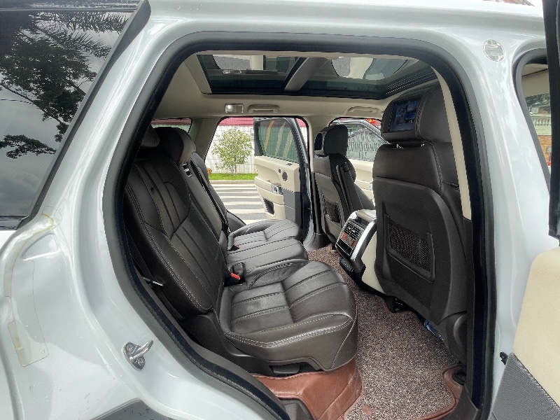 佛山18年路虎揽胜运动3