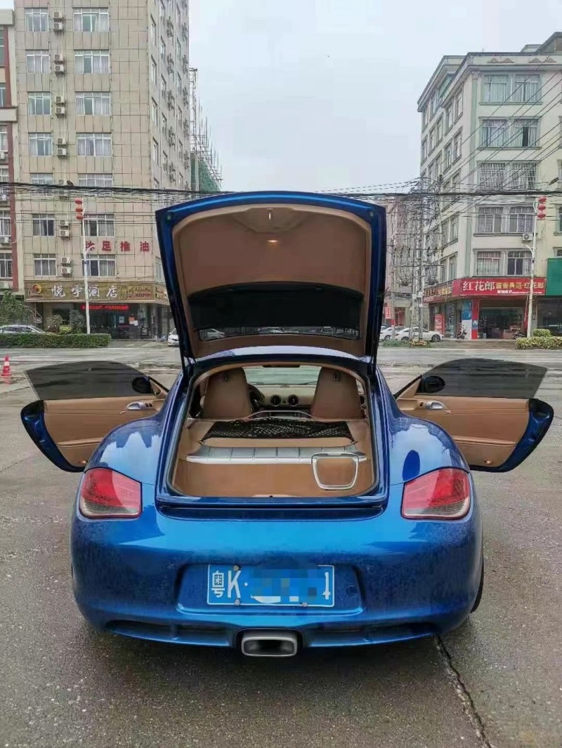 广州11年保时捷卡曼4