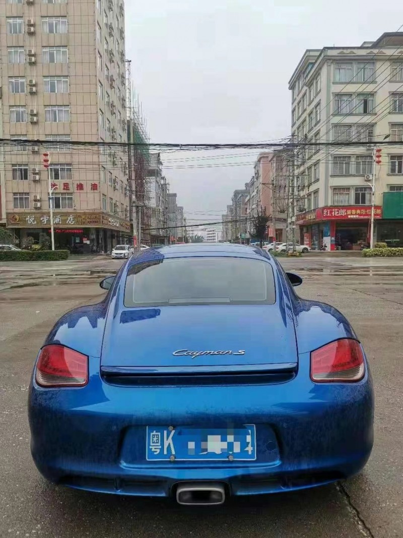 广州11年保时捷卡曼2