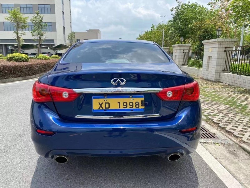 中山17年英菲尼迪Q50L6