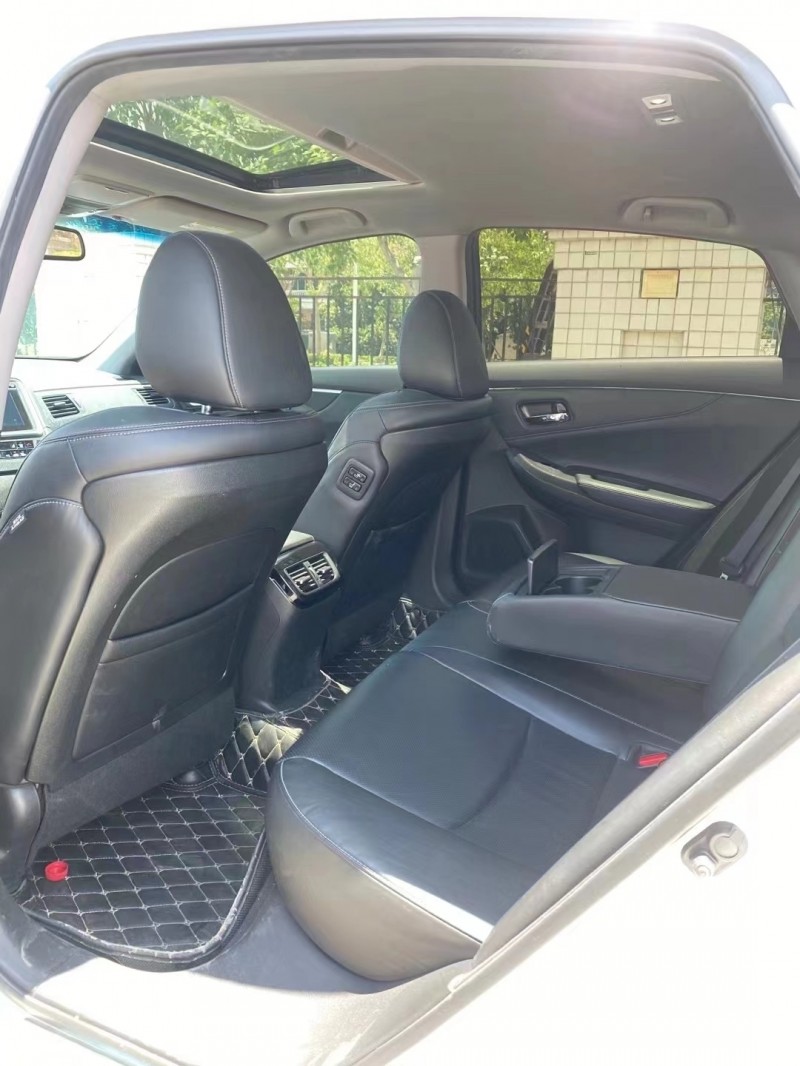 中山16年本田思铂睿5